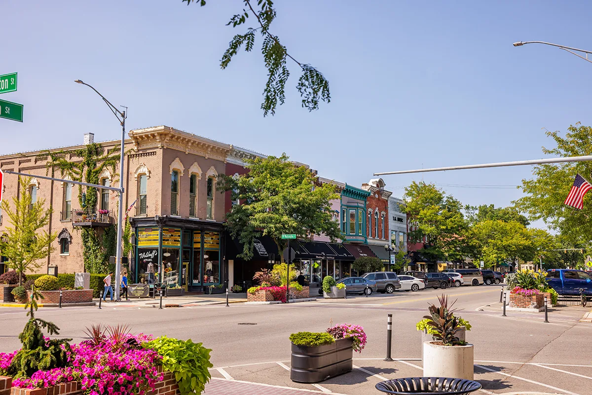 Downtown New Paris, Indiana storefronts served by Community Fiber business internet